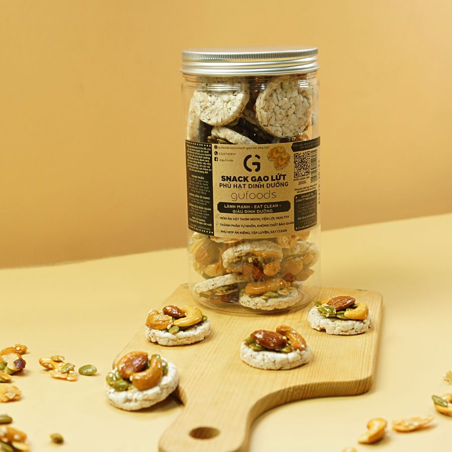 Xu hướng bánh Tết 2024 - Snack gạo lứt phủ granola siêu hạt GUfoods - Bữa ăn nhẹ tiện lợi, Giàu đinh dưỡng, Ăn vặt healthy, Hỗ trợ giảm cân, Ăn kiêng, Eat clean, Thuần chay - Bánh kẹo Tết - Quà Tết