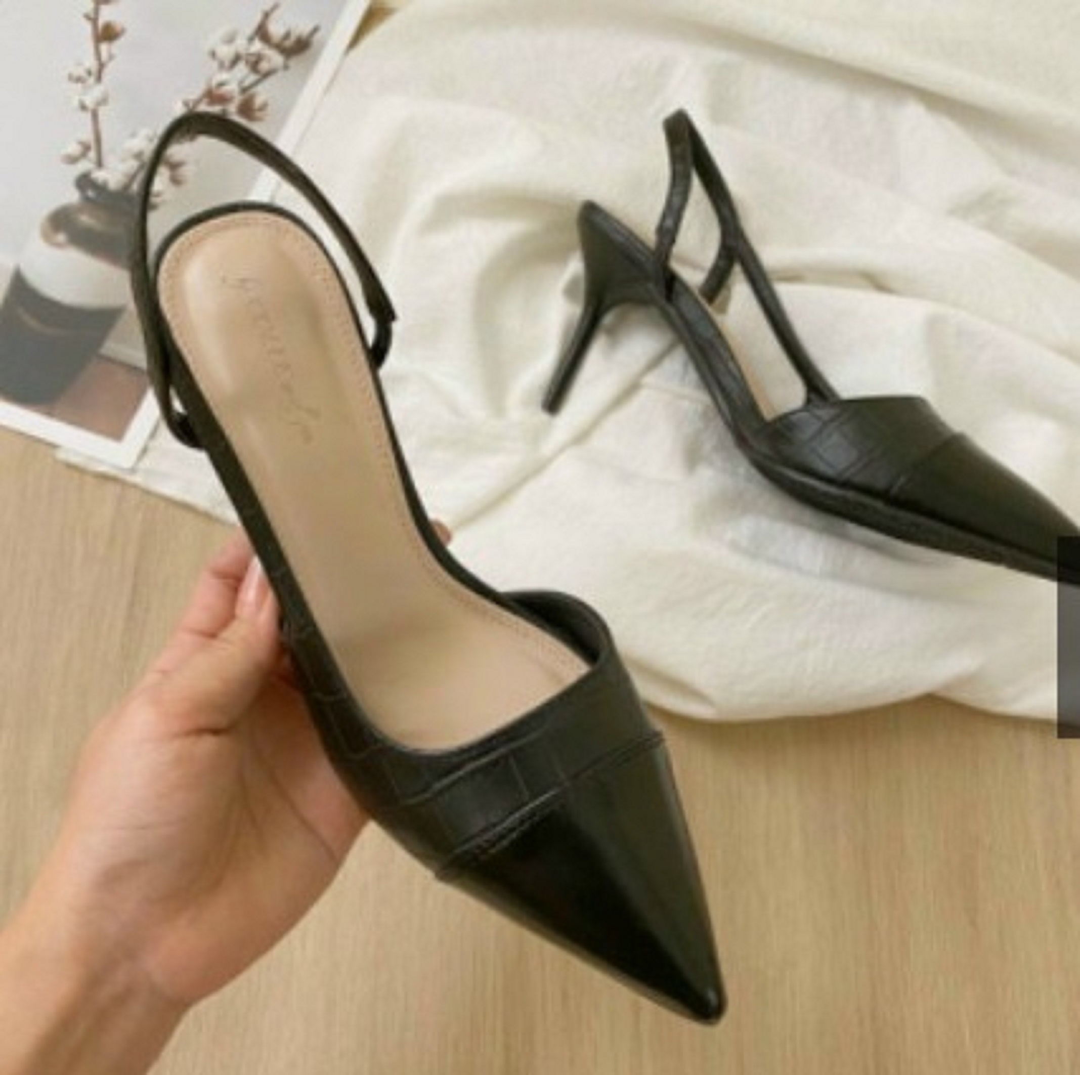 Giày cao gót mã LCC54 nhọn cao 7p kiểu dáng thời trang quý phái