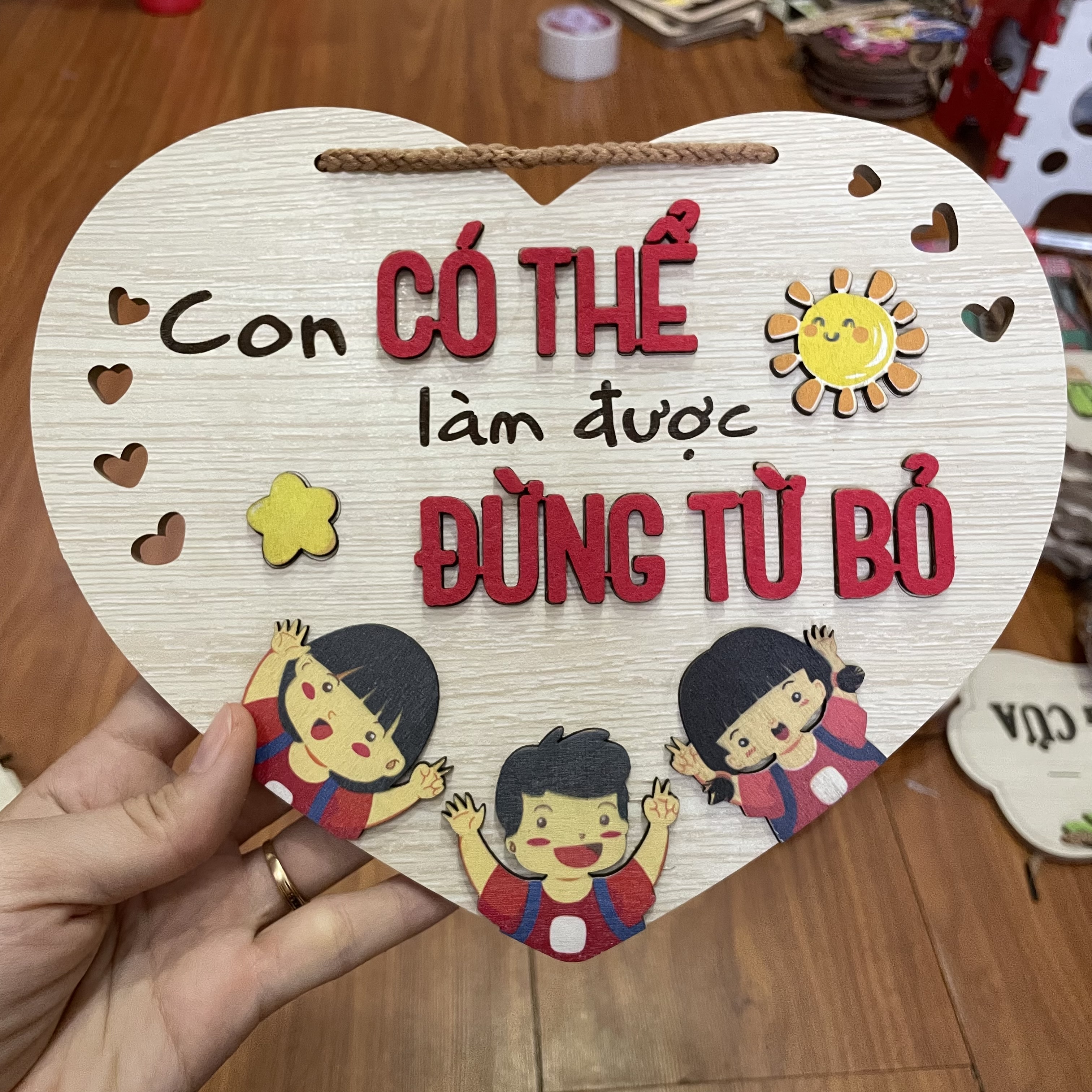 Tranh gỗ động lực cho con cái Con có thể làm được đừng từ bỏ