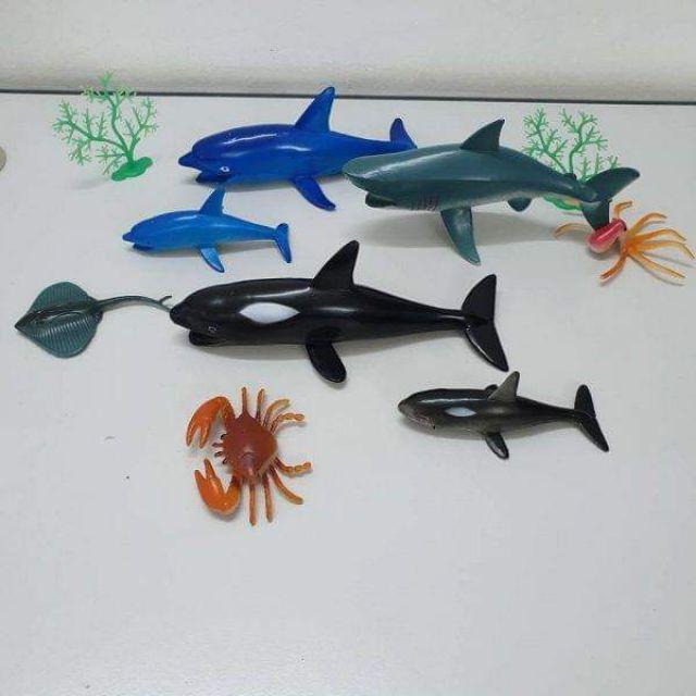 Động vật dưới nước bằng nhựa