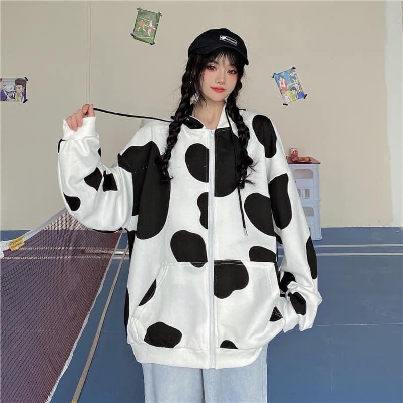 Áo Khoác Bò Sữa . Chất nỉ ngoại dày đẹp mịn ko xù,. Form Unisex Nam Nữ mang ok