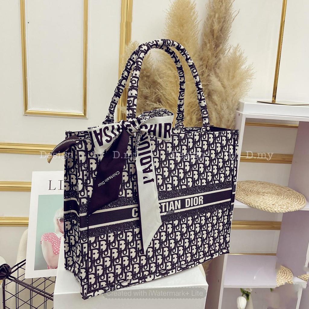 Túi dior yên ngựa da sần mini Dior Saddle Bag Mini  Kenn Store  Hàng  Hiệu VIP Túi Xách Giày Dép Phụ Kiện