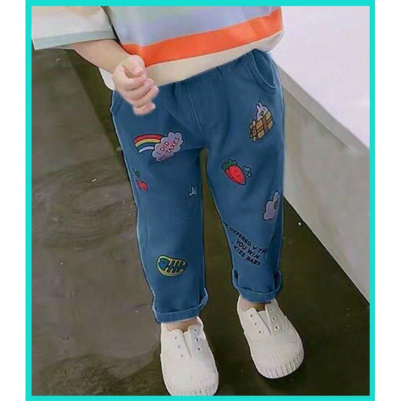 Quần Jean hình thêu cho bé gái