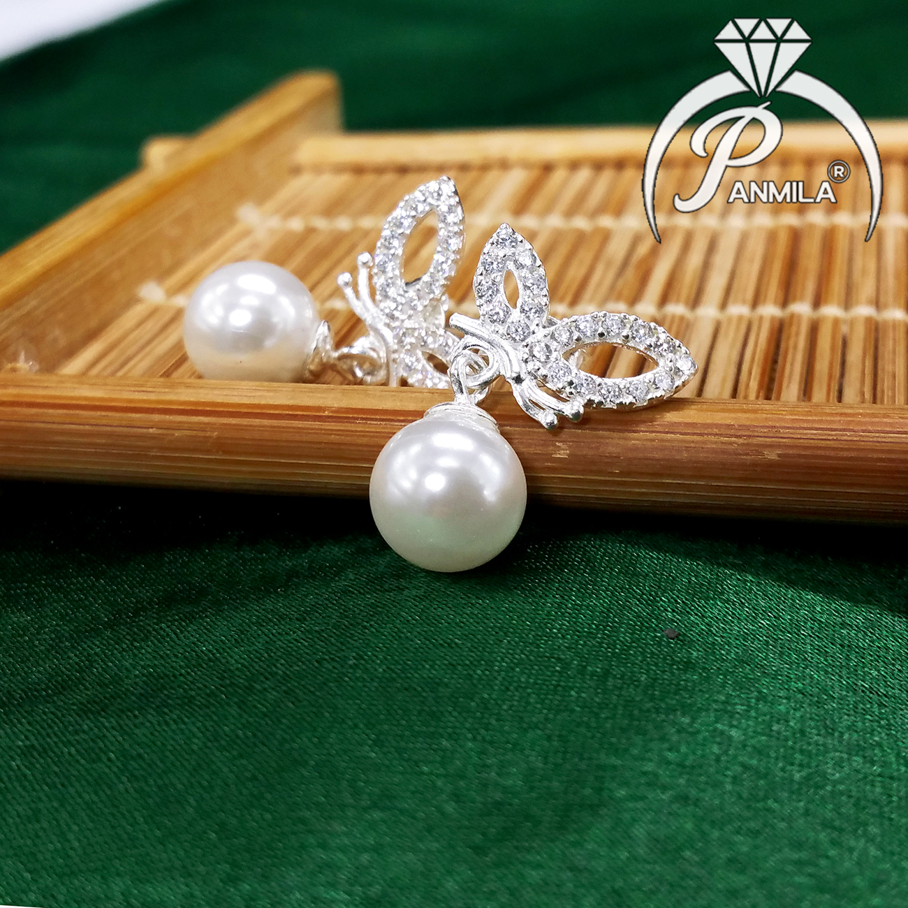 Hoa tai bạc cánh bướm ngọc trai - Trang sức PANMILA