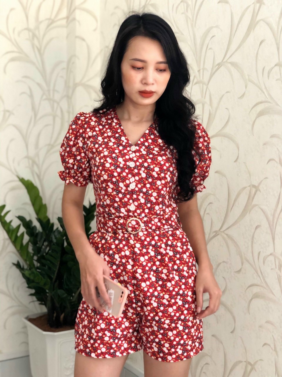 Jumpsuit ngắn hoa cổ tim tay phồng đính nút trước năng động cực xinh kèm belt GR194- Hình thật shop chụp