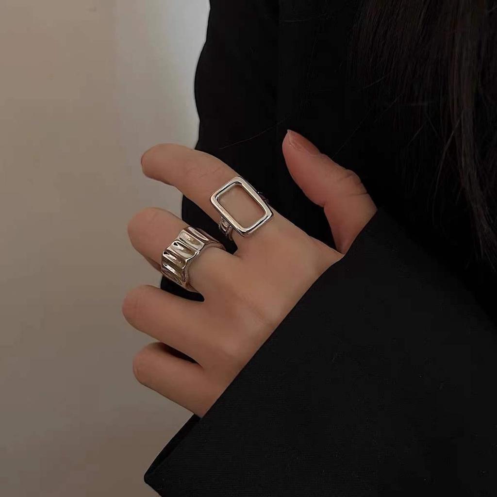 Nhẫn Nam Nữ Mix Ring Phong Cách Hiphop Màu Đen Bạc Đẹp Cao Cấp - Nhẫn Chất liệu Titan Không Gỉ - CamCamVintage