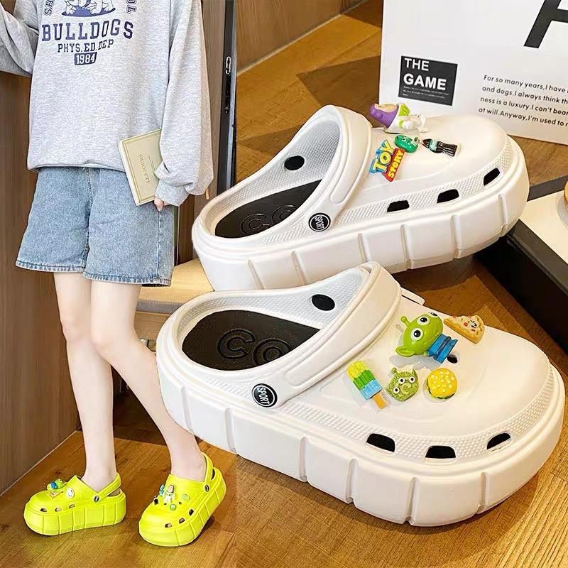 Dép nữ Cross độn đế 6cm siêu nhẹ kèm Sticker dễ thương mẫu mới nhất 2022 hot trend - dép sục nữ hot trend 2022