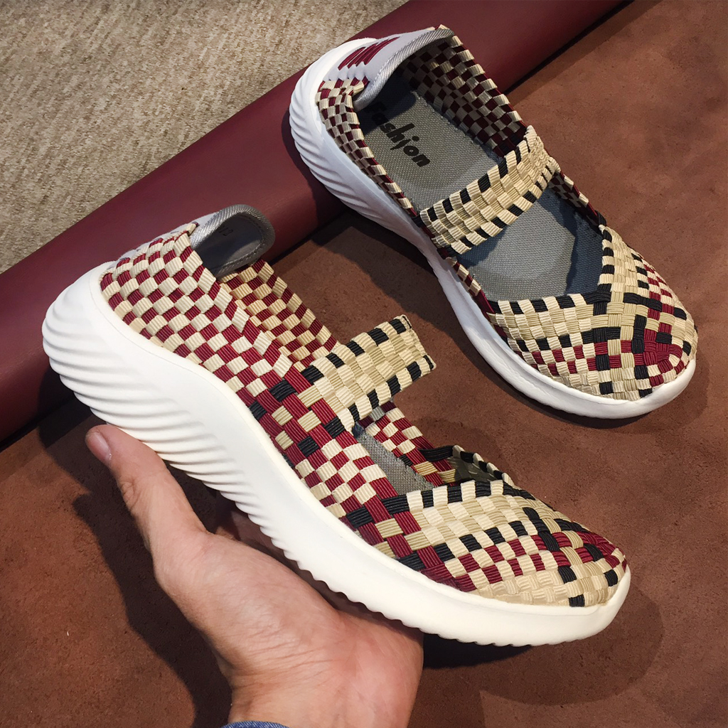 Giày thể thao nữ Thái Lan ngoại cỡ size 41 chuyên dụng đi bộ siêu nhẹ bền êm chân, không ngại mưa nắng, đi mưa rửa nước thoải mái, đi mòn hết đế chưa hỏng giày