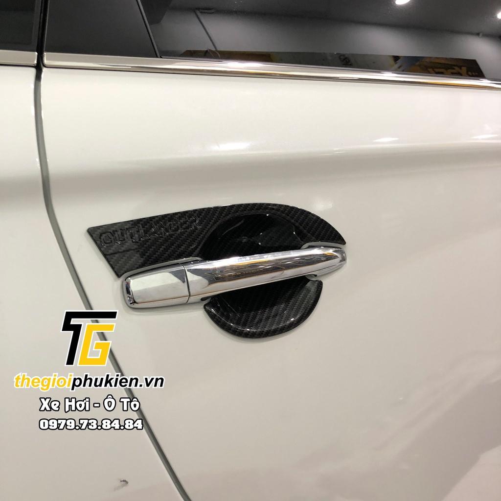 Bộ ốp tay nắm cửa, hõm cửa xe Mitsubishi Outlander vân Carbon