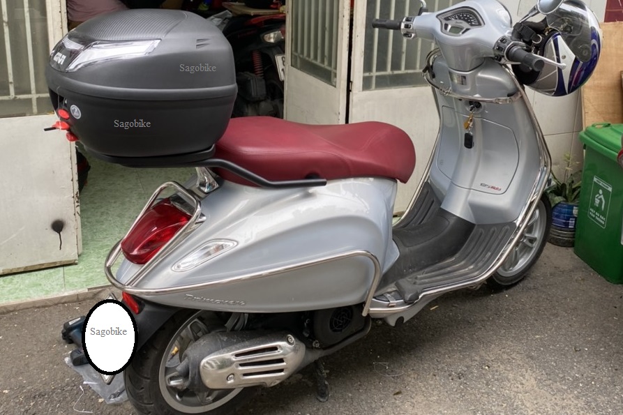 Baga Givi SR lắp cho Vespa Primavera, baga Vespa Primavera