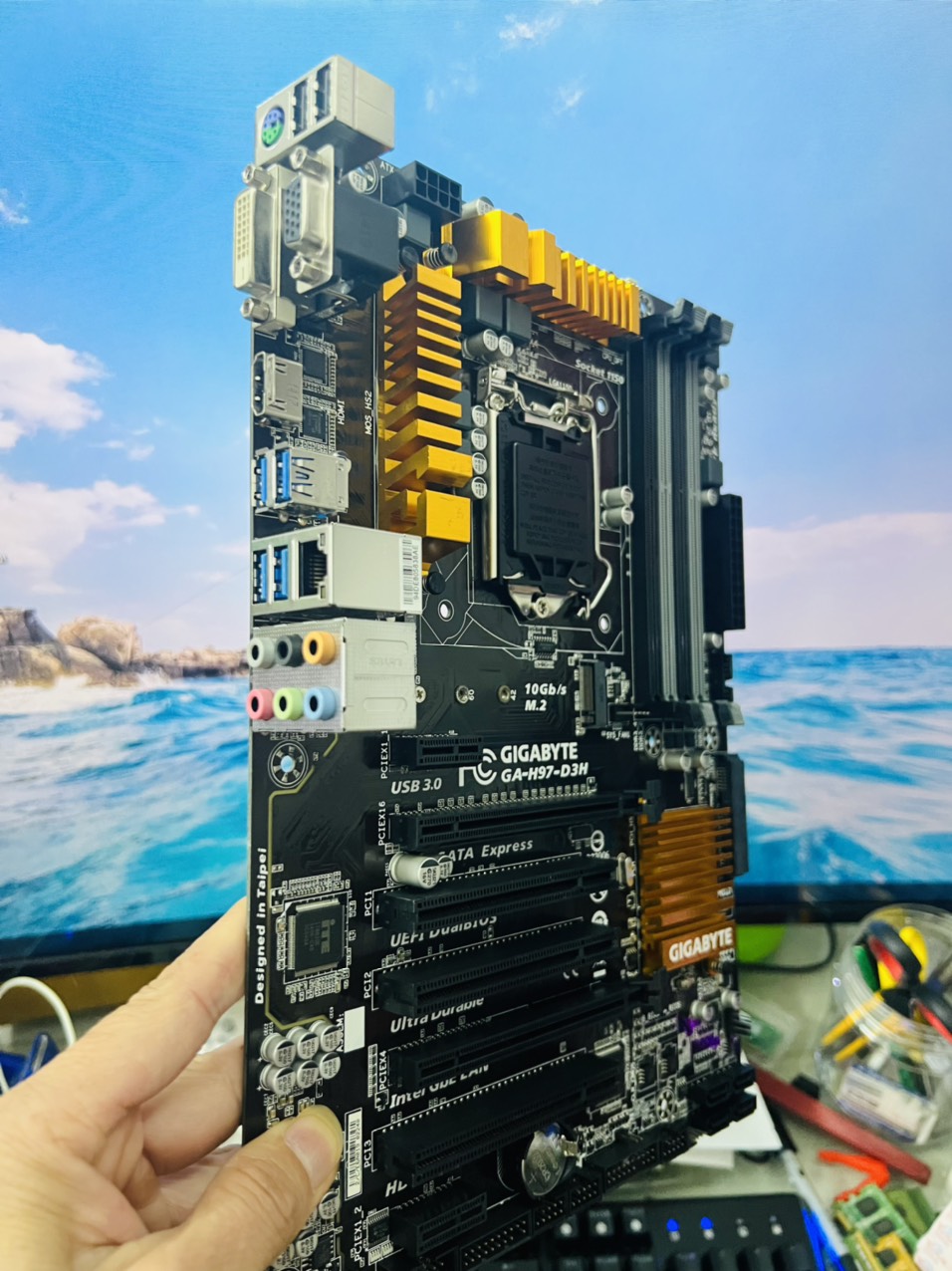 Bo Mạch Chủ Gigabyte GA-H97-D3H/ M2/ 4 Khe Ram - Hàng Chính Hãng