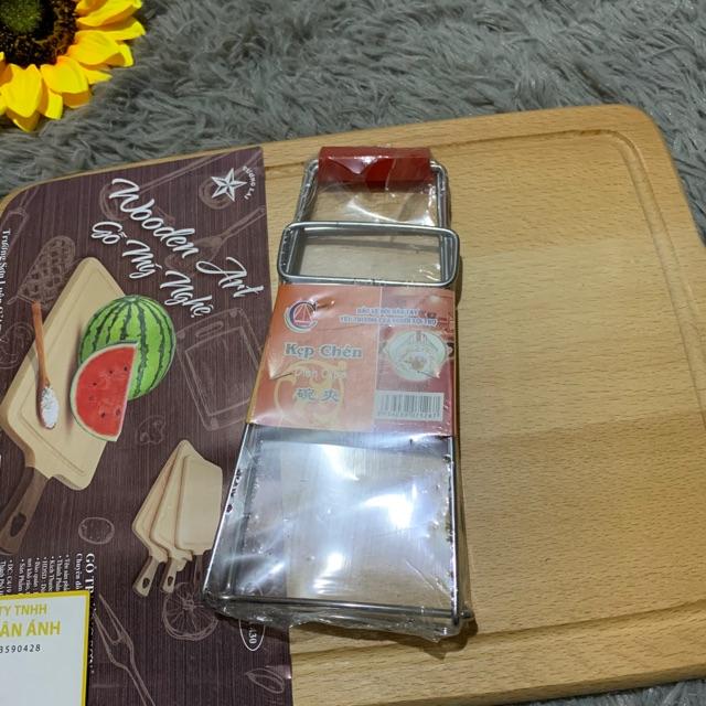 Vỉ kẹp chén tránh nóng