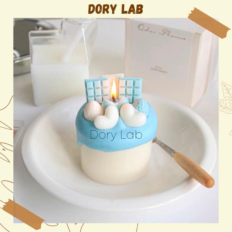 Nến Thơm Tạo Hình Bánh Kem Trái Tim Mix Thanh Sô cô la - Dory Lab