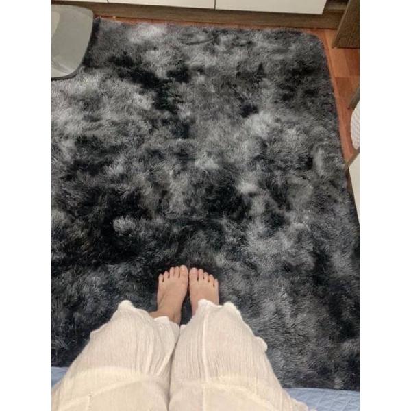 THẢM LÔNG DECOR - THẢM LÓT SÀN PHÒNG NGỦ MÀU ĐEN LOANG
