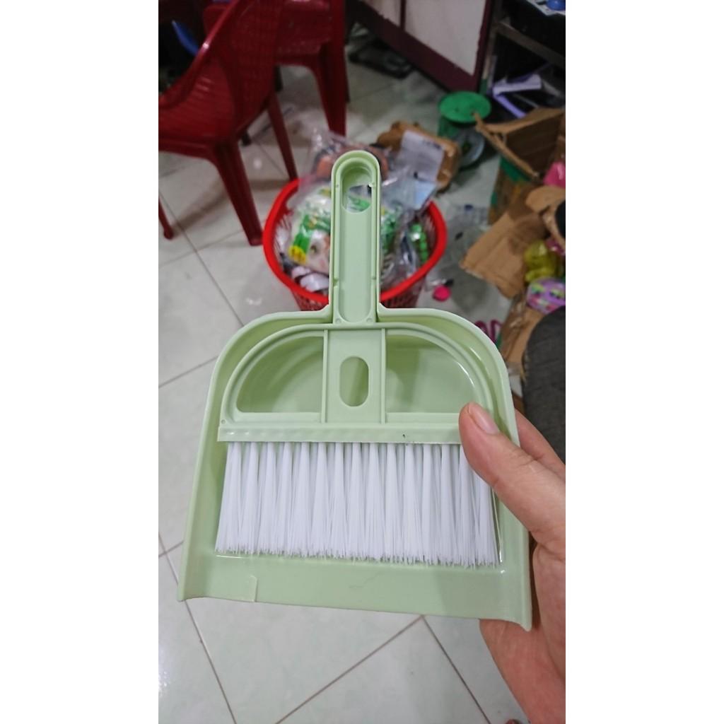 Bộ chổi mini và hốt rác văn phòng