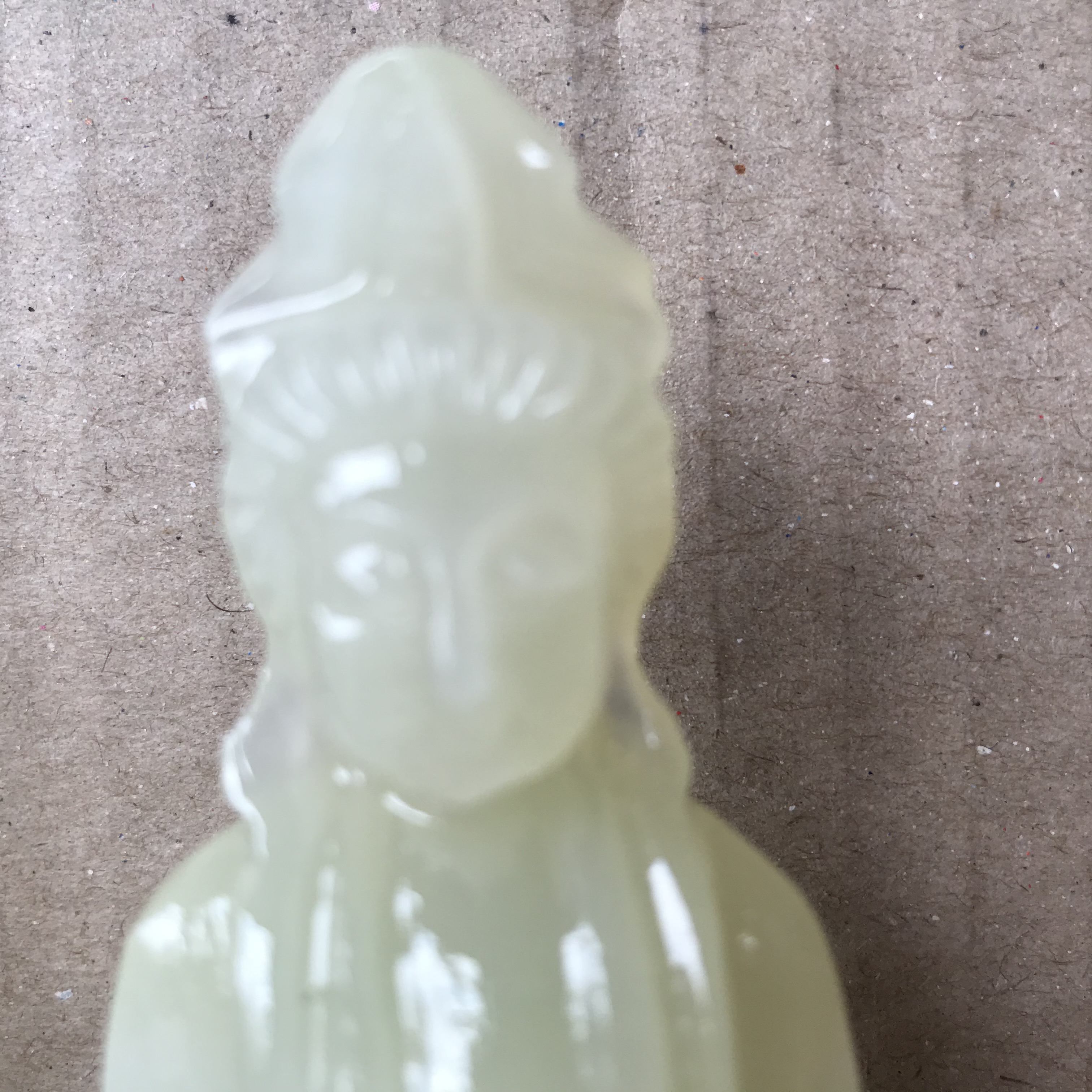 Phật quan âm để xe hơi loại cao 10 cm nặng 0.3 kg đá tự nhiên màu vàng dòng Onyx TUONGQUANAM