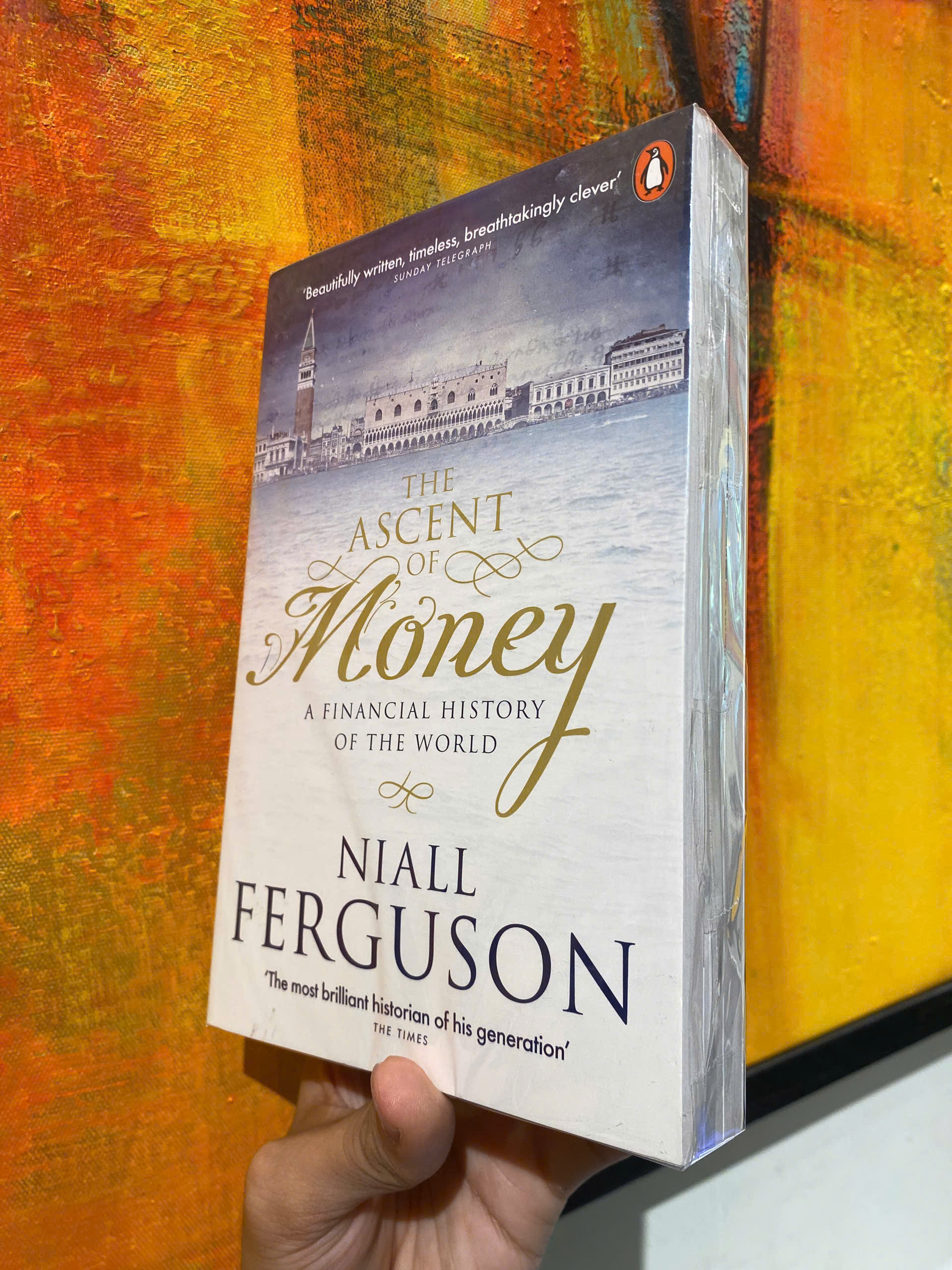 Sách - The Ascent Of Money by Niall Ferguson - History /  Economics / Finance Nonfiction - English Book