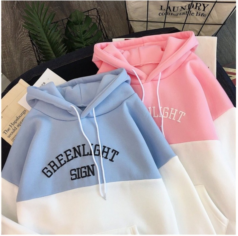 Áo Khoác Hoodie Nữ Thêu GREENLIGHT Trước Ngực - Chất Liệu Thun Nỉ - Form Dưới 60kg - Mẫu Mặc Mọi Lứa Tuổi