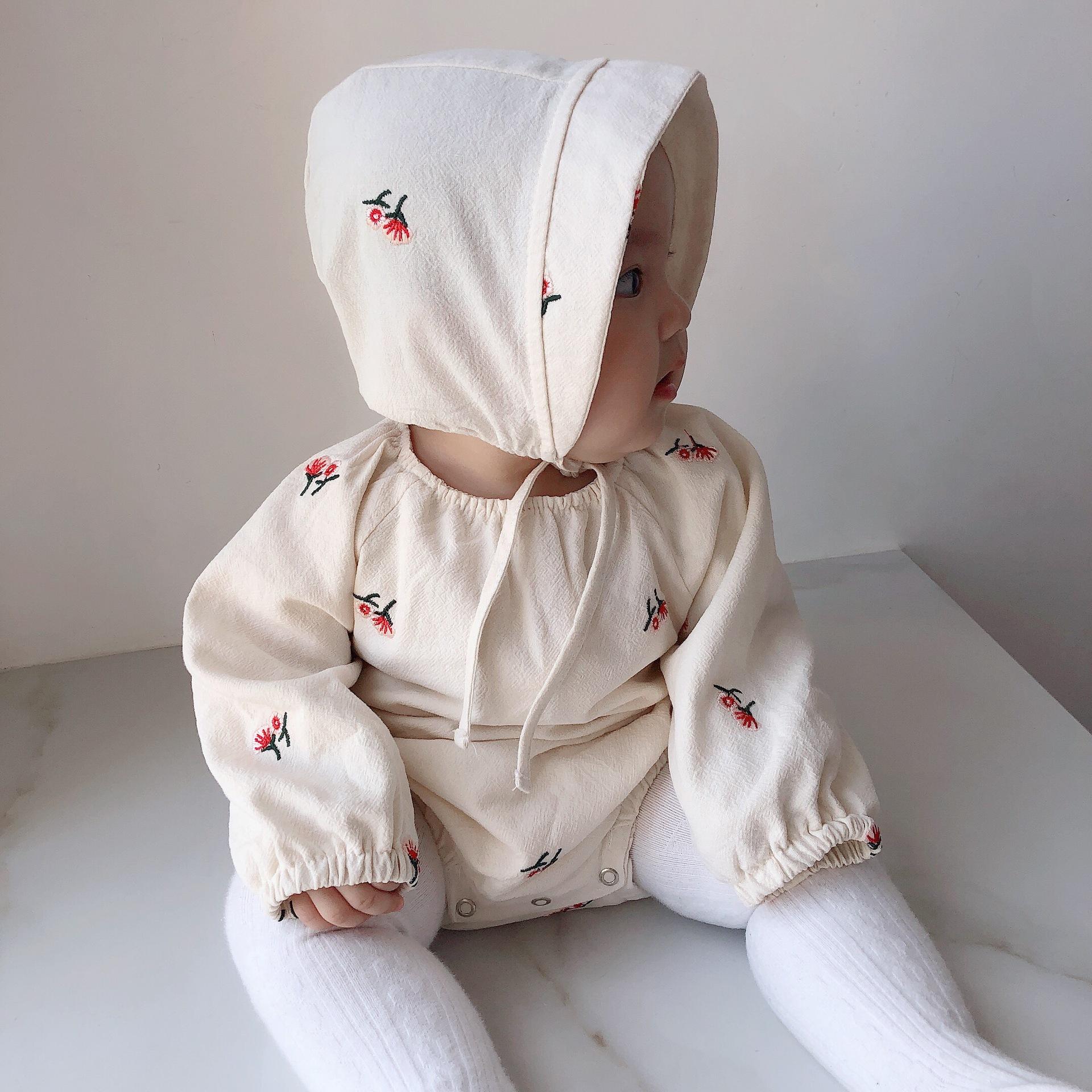 Mùa Xuân Năm 2020 Thêu Hoa Phong Cách Hàn Quốc Bé Sơ Sinh Bé Gái Bodysuits Nón Vải Lanh Cotton Trẻ Sơ Sinh Liền Quần Bé Tập Đi Trẻ Em Mặc Áo Vải