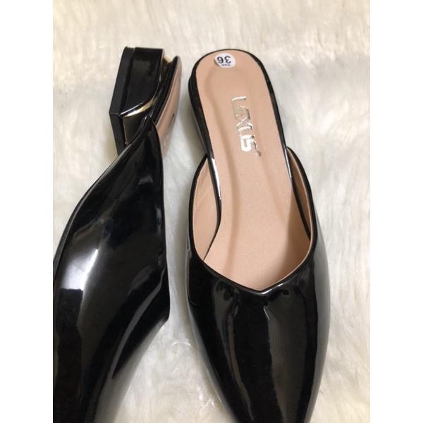 Giày sục nữ quai rất mềm gót bọc kim loại 3p