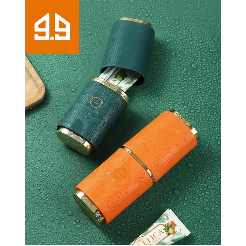 Hộp đựng bàn chải đánh răng , kem đánh răng tiện lợi khi mang đi du lịch dã ngoại