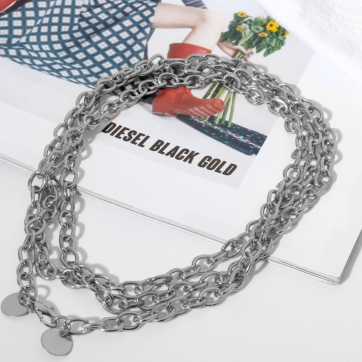 Thắt lưng dạng xích đơn giản cho bạn gái