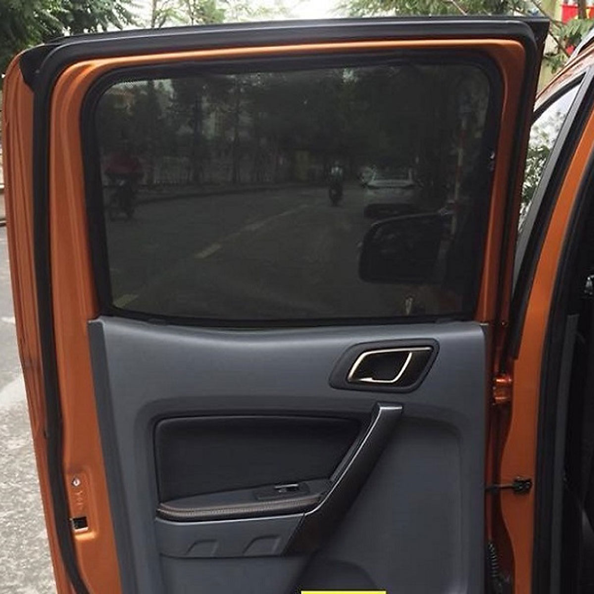 Bộ Rèm Chắn Nắng Nam Châm Theo Xe Dành Cho Các Dòng Xe Ô Tô Ford