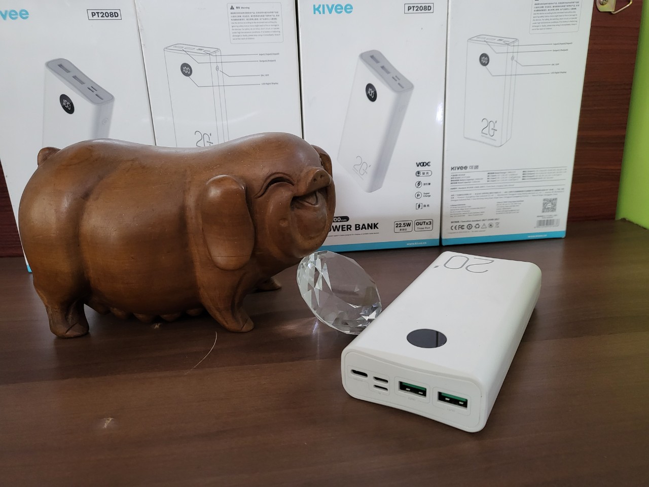 PIN SẠC DỰ PHÒNG DUNG LƯỢNG 20000MAH KIVEE PT208D SẠC NHANH 22.5W - MÀN HÌNH LED