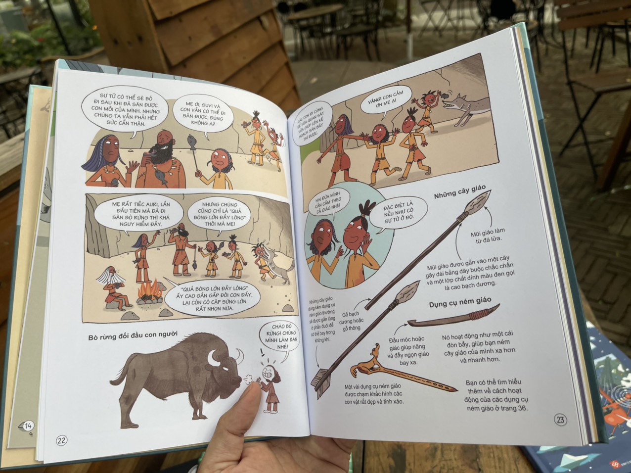 24 GIỜ Ở THỜI ĐỒ ĐÁ – Lan Cook – Stacey Thomas minh họa – Đinh Tị Books – NXB Thanh Niên