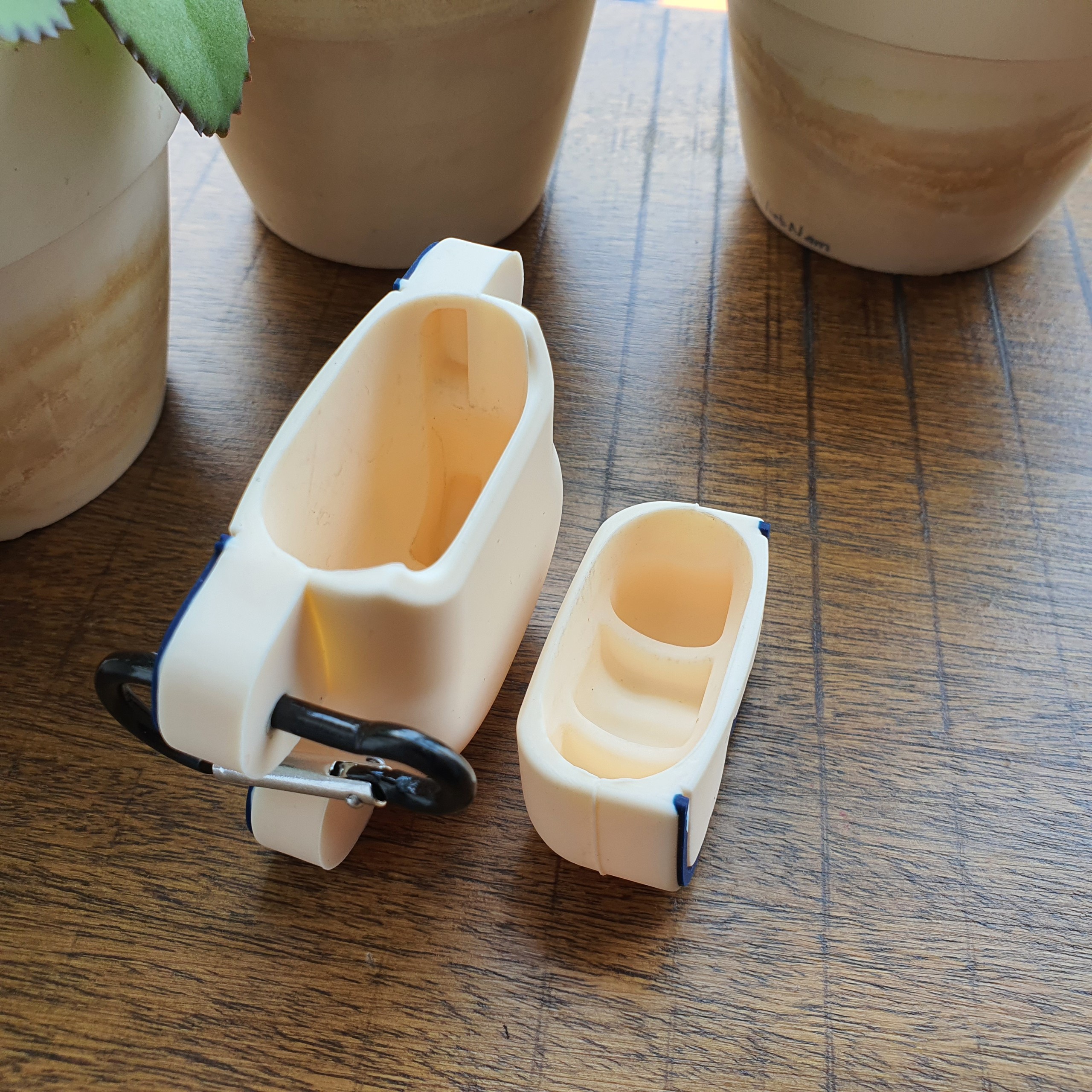 Bao Case Silicon Cho Tai Nghe Apple AirPods 1 / AirPods 2 - Hình Gấu Màu Be