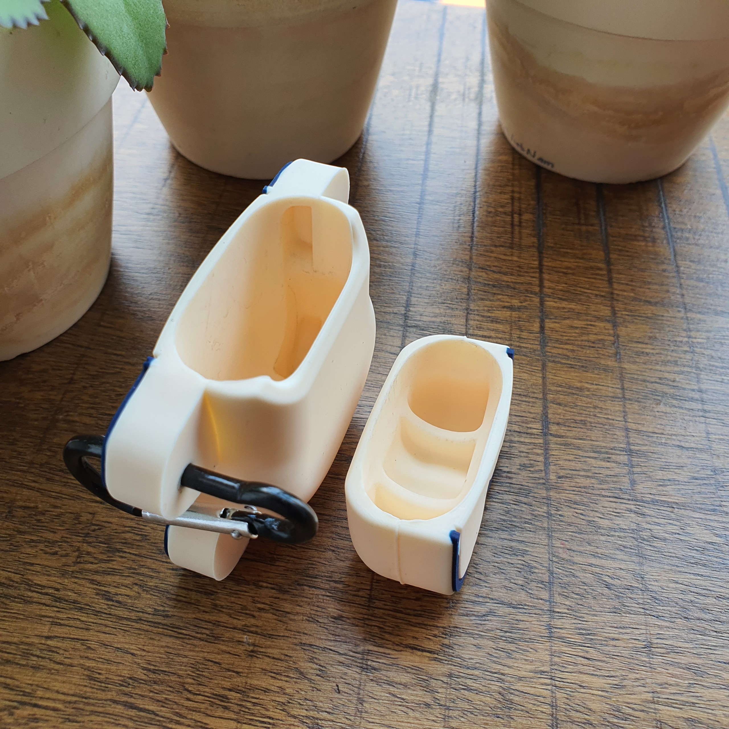 Bao Case Silicon Cho Tai Nghe Apple AirPods 1 / AirPods 2 -  Hình Gấu Màu Be