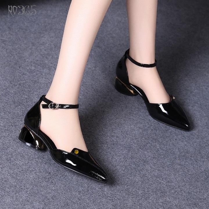 Giày sandal nữ cao gót 2 phân hàng hiệu rosata màu đen công sở ro365