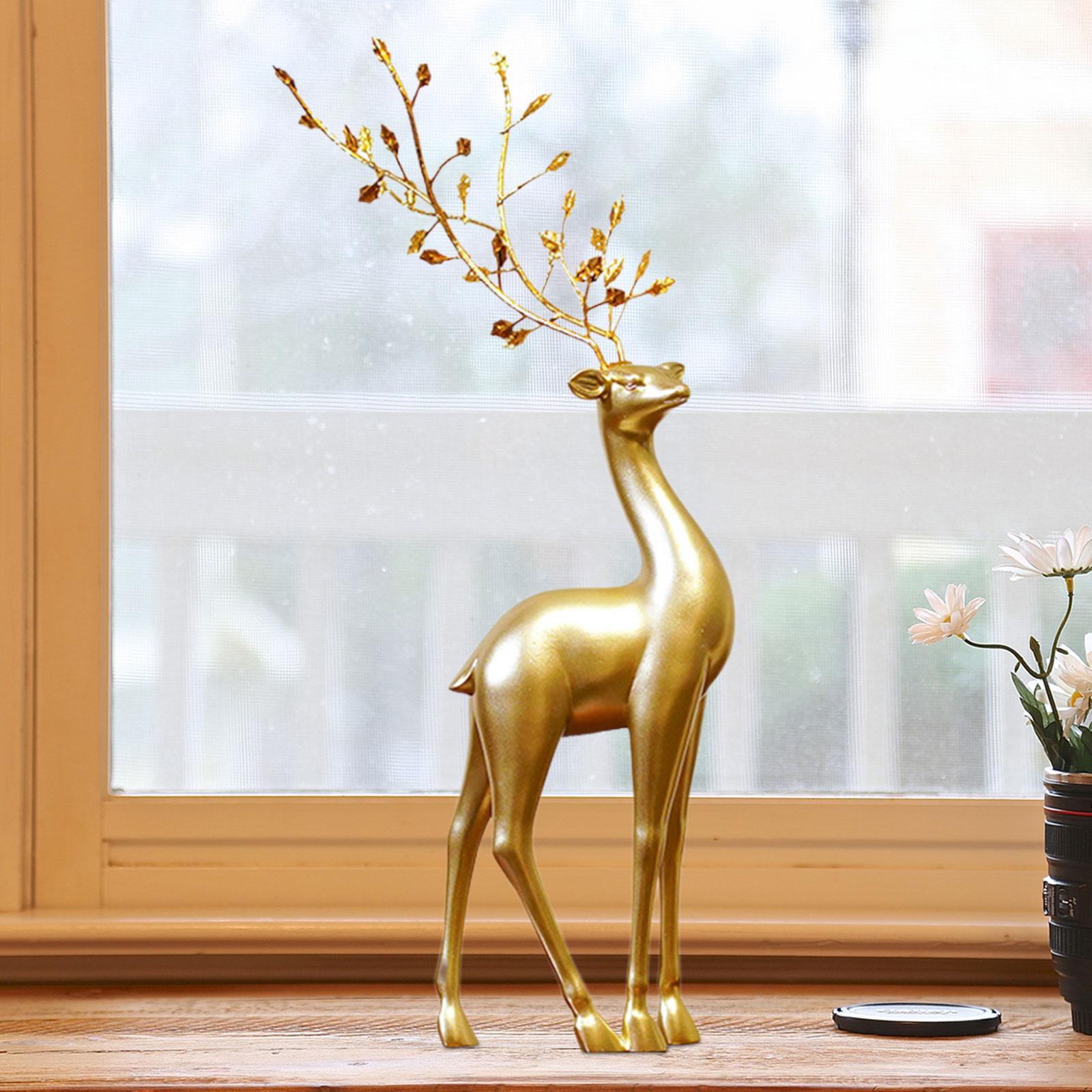 Resin Reindeer Figurine Display Cabinet Ornaments Animal Toys Tabletop Decoration Animal Statue Deer Reindeer Figures for Desktop Home Gifts