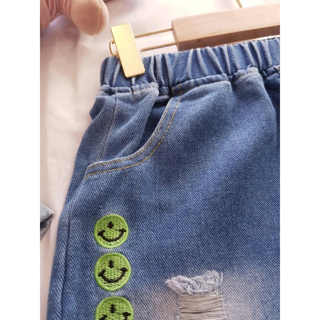 Quần Jeans Cho Bé WELLKIDS Quần Short Cho Bé Họa Tiết Phối Rách Chất Bò Mềm 029