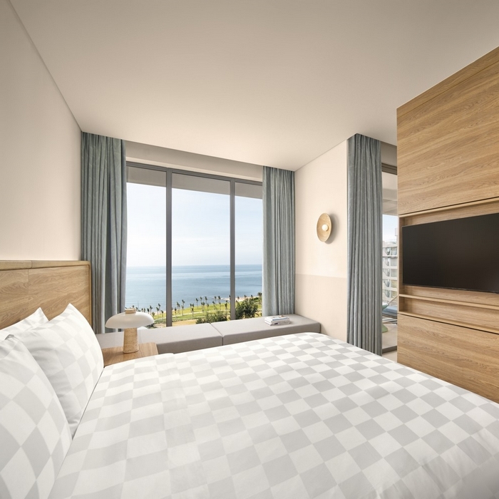 Ixora Ho Tram by Fusion Resort 5* Vũng Tàu - Trọn Gói Gồm Xe Đưa Đón Từ Sài Gòn Dành Cho 02 Người, Buffet Sáng, Hồ Bơi, Bãi Biển Riêng