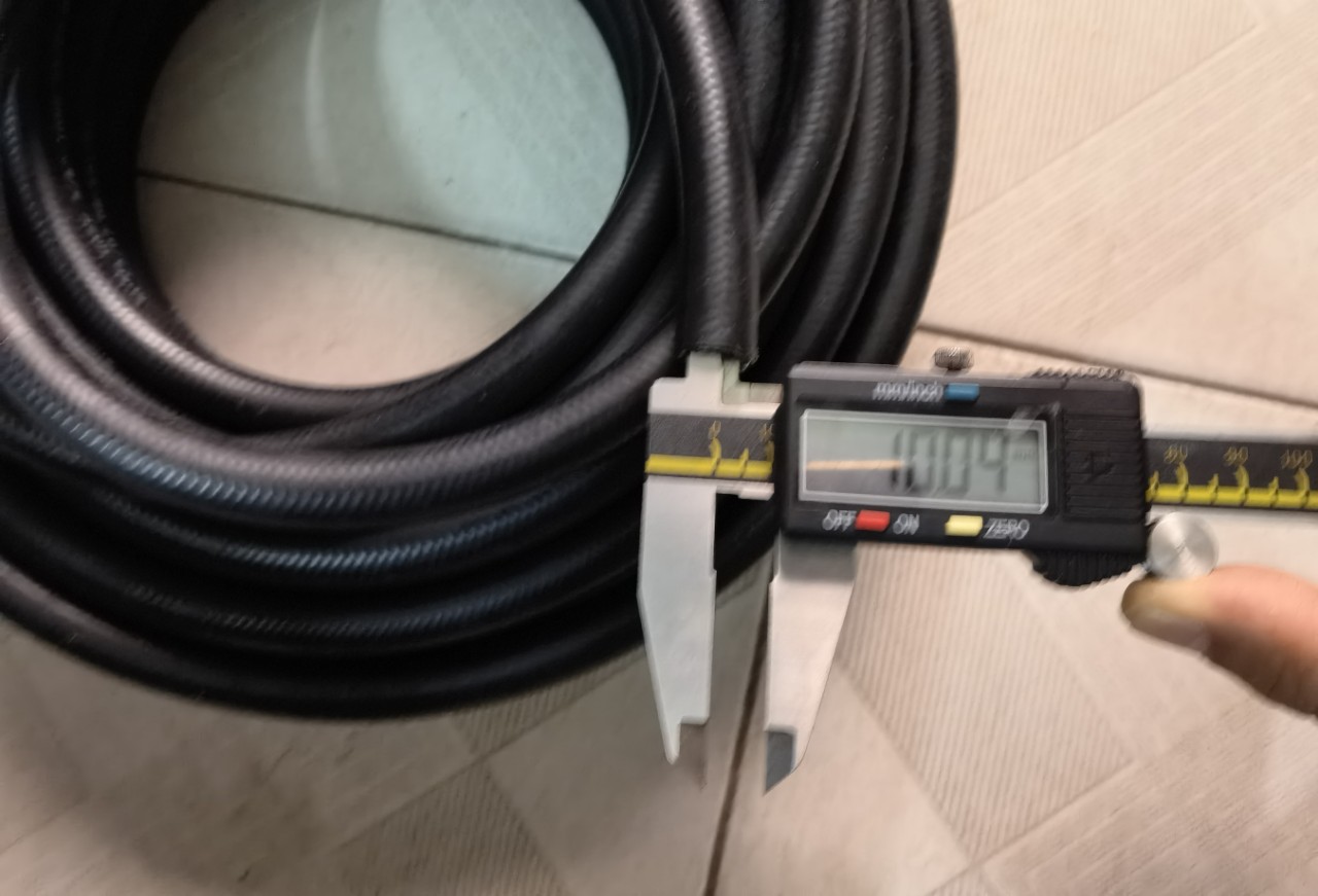 Ống tuyo dầu xăng Giá bán tính 01 Mét