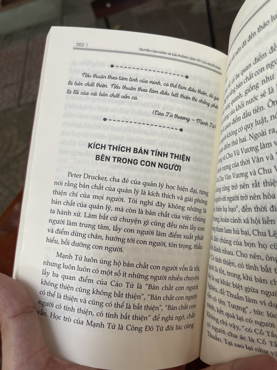 ĐẠO LÀM NGƯỜI - Học Mạnh Tử Cách Đối Nhân Xử Thế –Phàn Đăng– Dương Thảo dịch -BIZBOOKS - NXB Hồng Đức