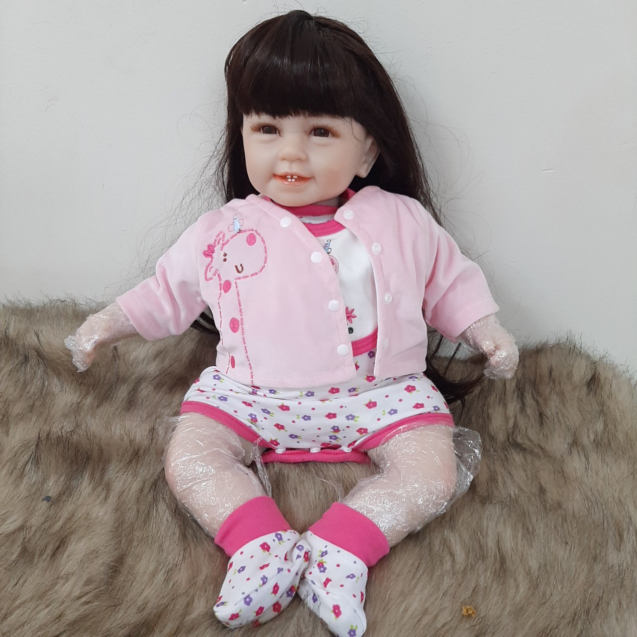 Búp Bê Mắt Tít Có Răng Áo Hồng KEIUMI Collection 55 cm 22 inch Reborn Vinyl Doll PVN3400