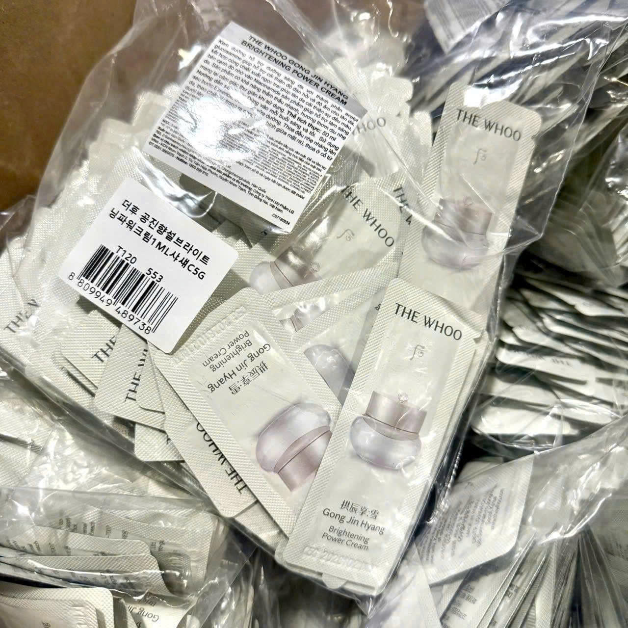 Combo 10 Gói Kem Dưỡng Sáng Da THE WHOO Gongjinhyang Seol Brightening Power Cream 1ml