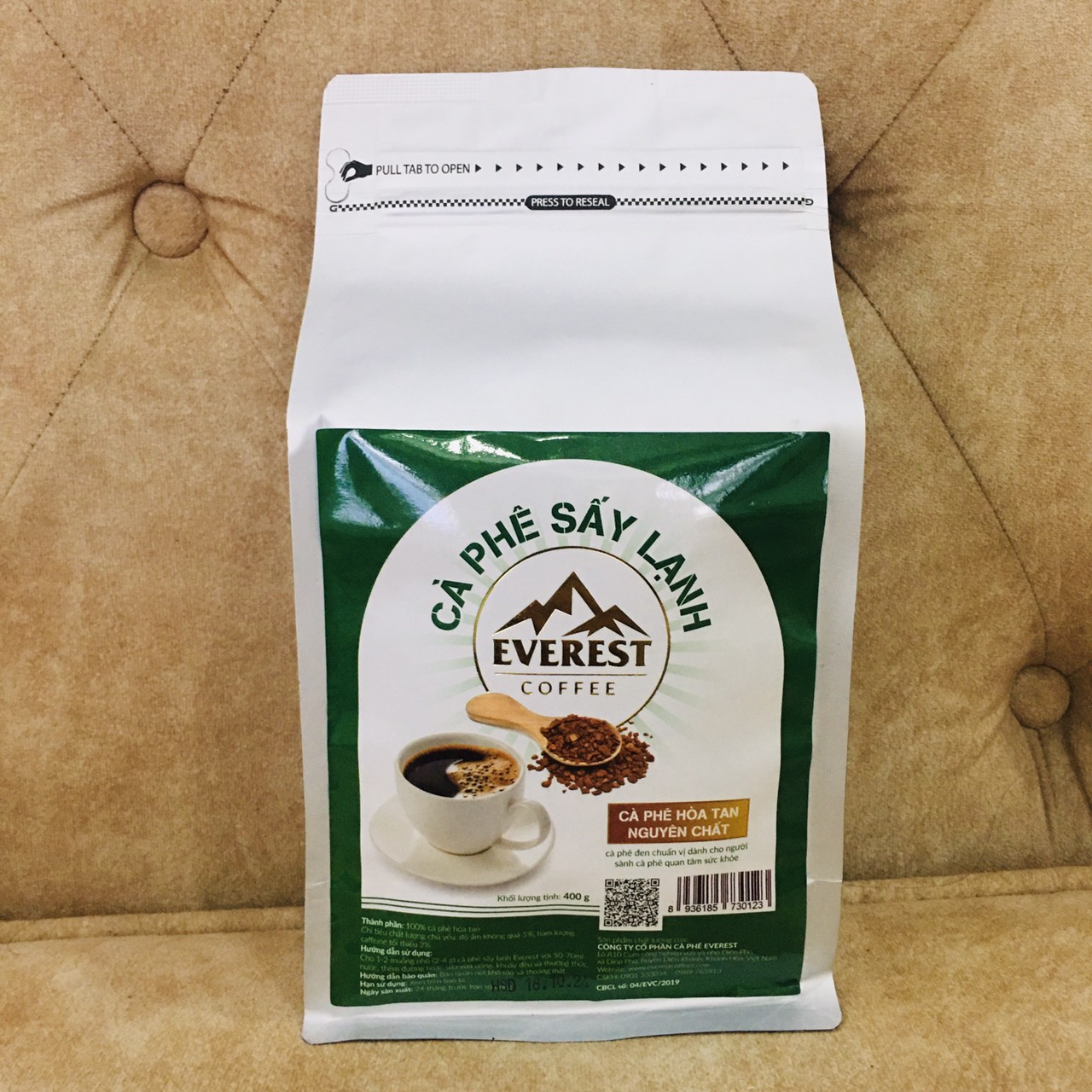 Cà phê hòa tan sấy lạnh Gold Blend hũ 145g