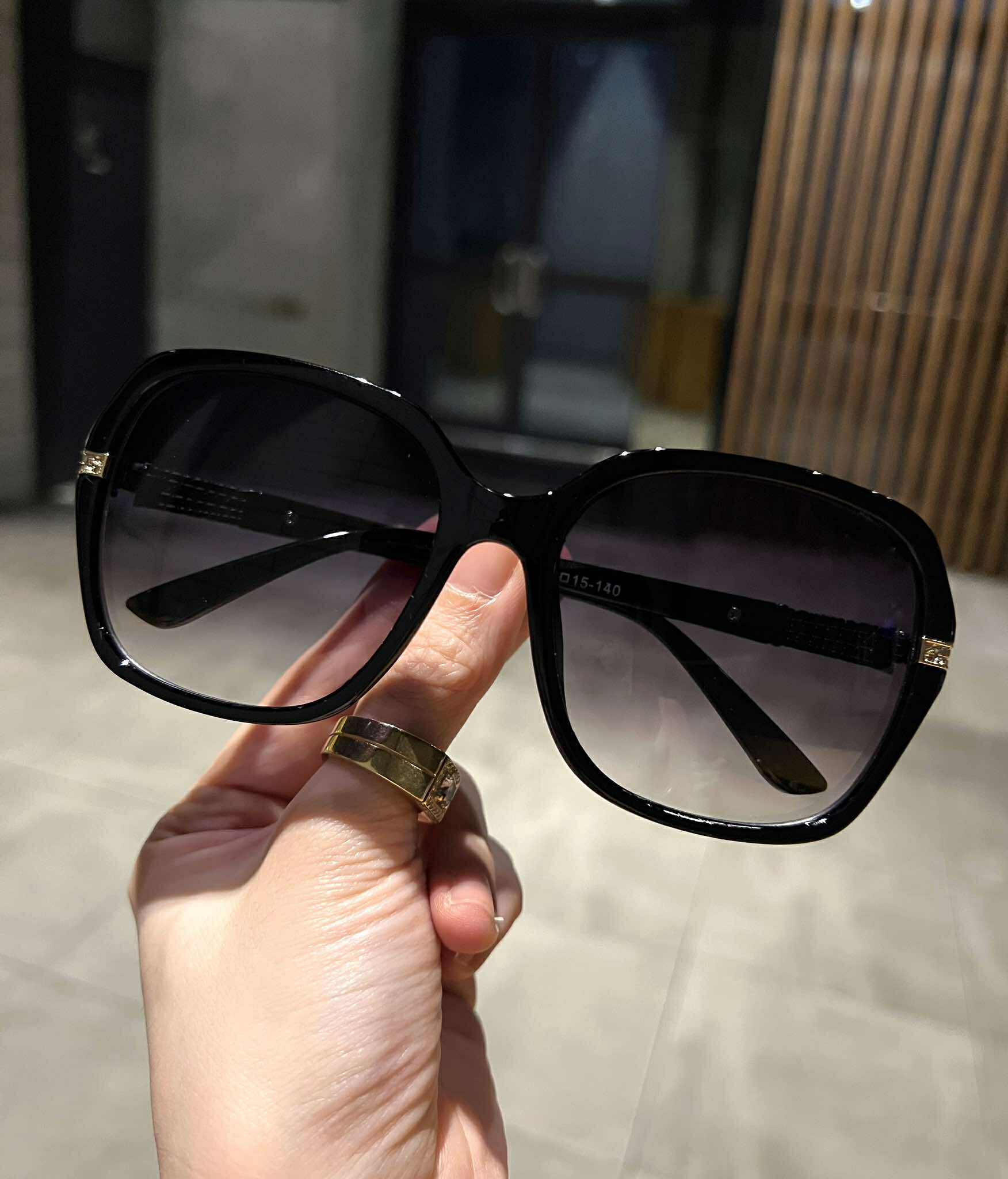 Kính mát thời trang cao cấp chống nắng UV bảo vệ mắt cho nữ + Tặng phụ kiện kèm theo