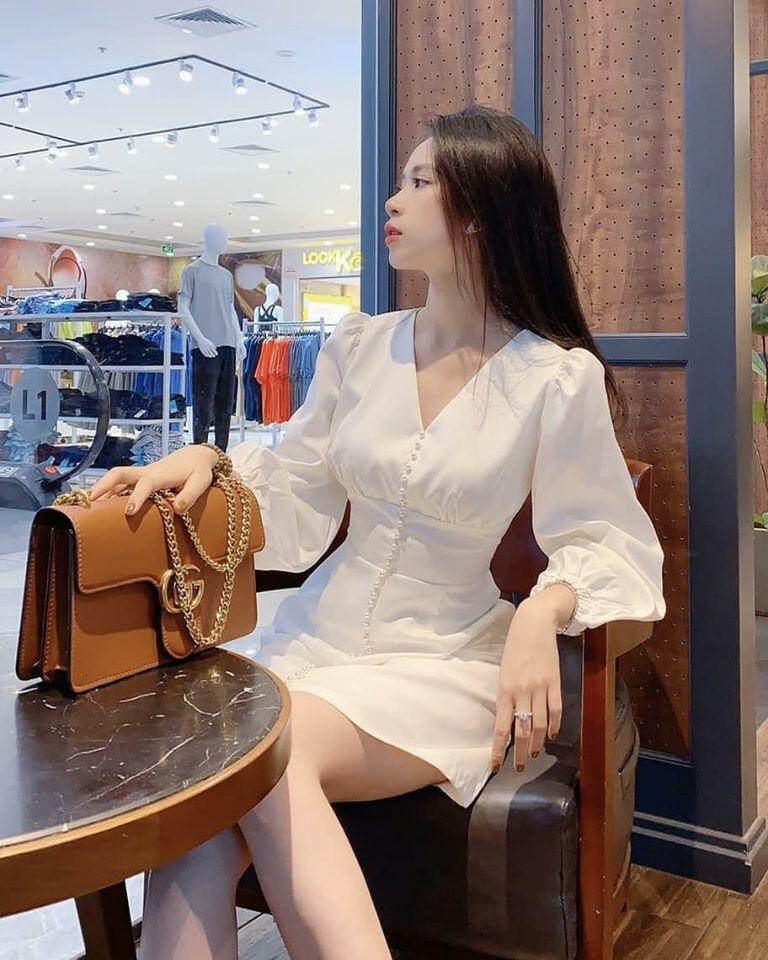 Đầm xòe dán A cổ V cực xinh GD8180A