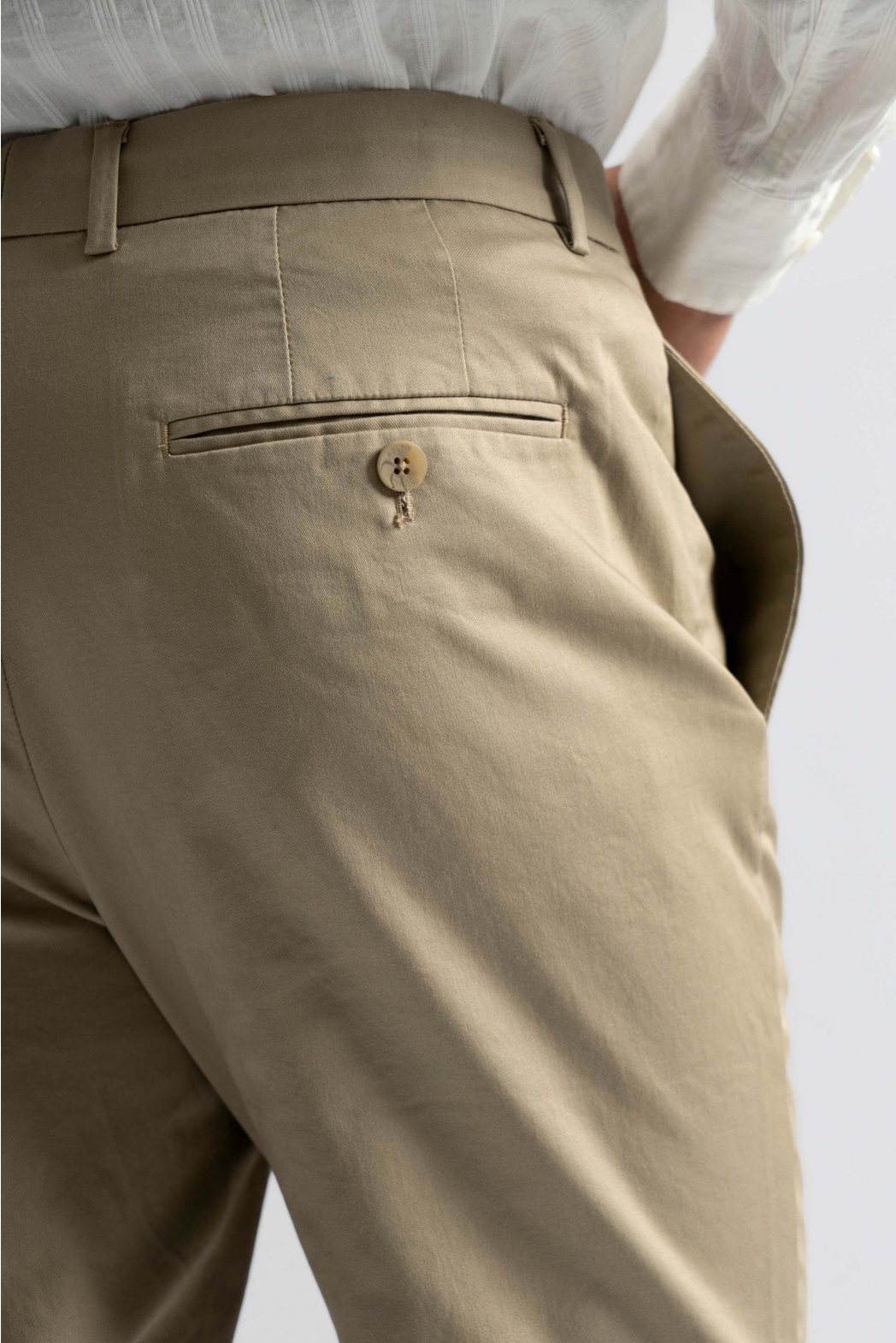Quần Kaki Nam ROUTINE Cotton Gập Ly Trơn Form Slim Crop - 10S23PCA001 | LASTORE MENSWEAR