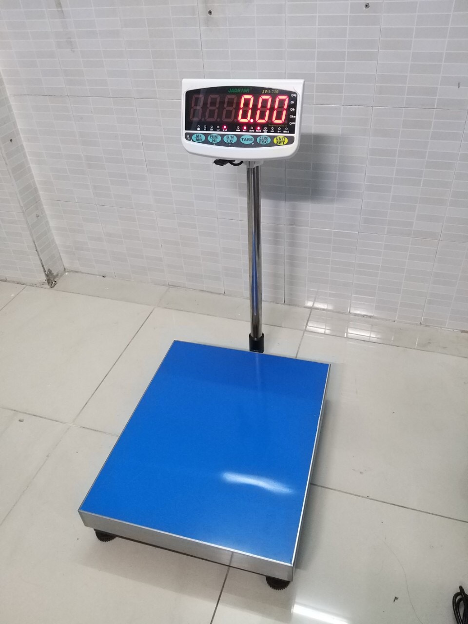 Cân Bàn Điện Tử JWI-710 60 KG