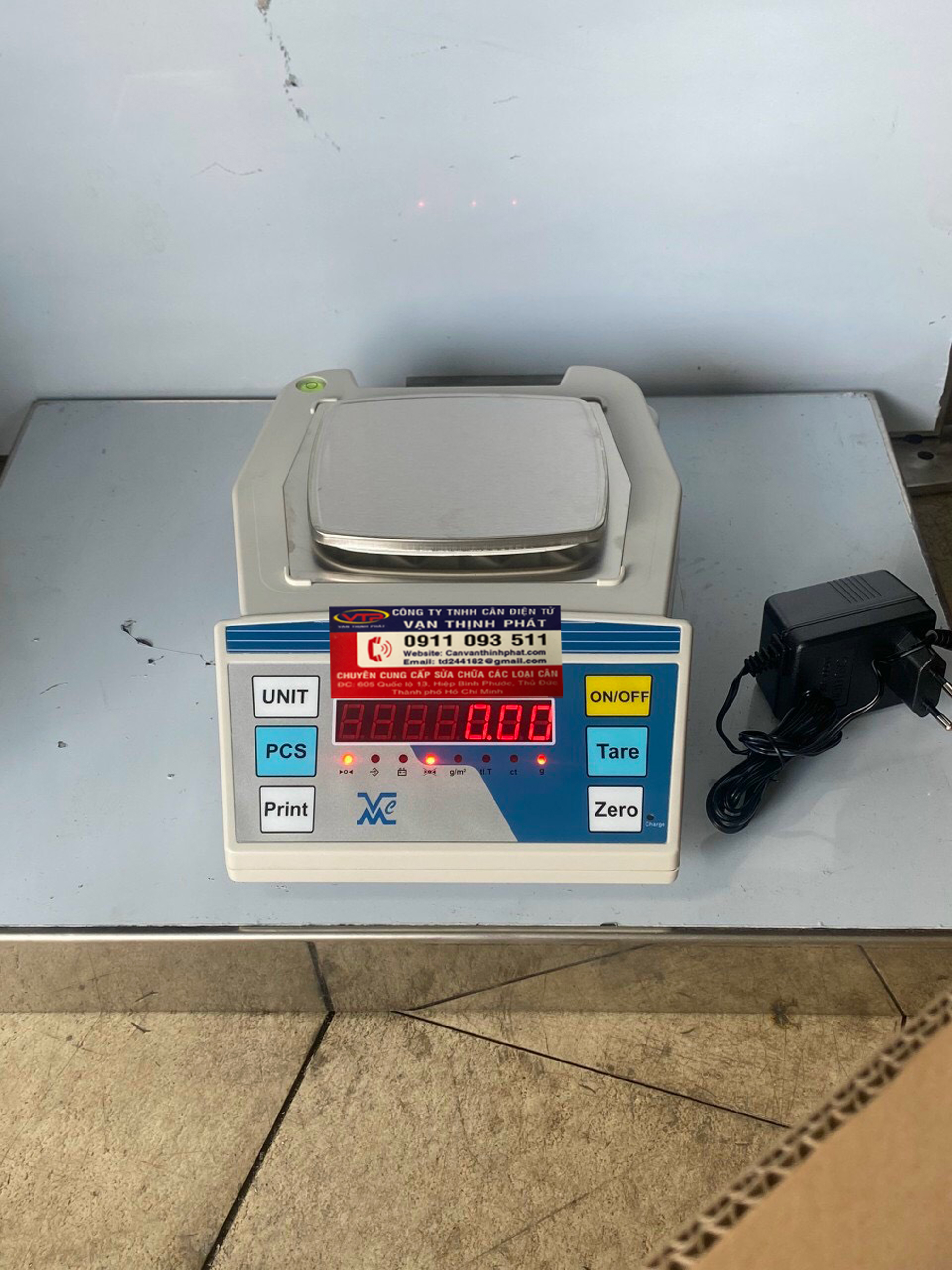 Cân Điện Tử FHB 3200 g 0.01 g
