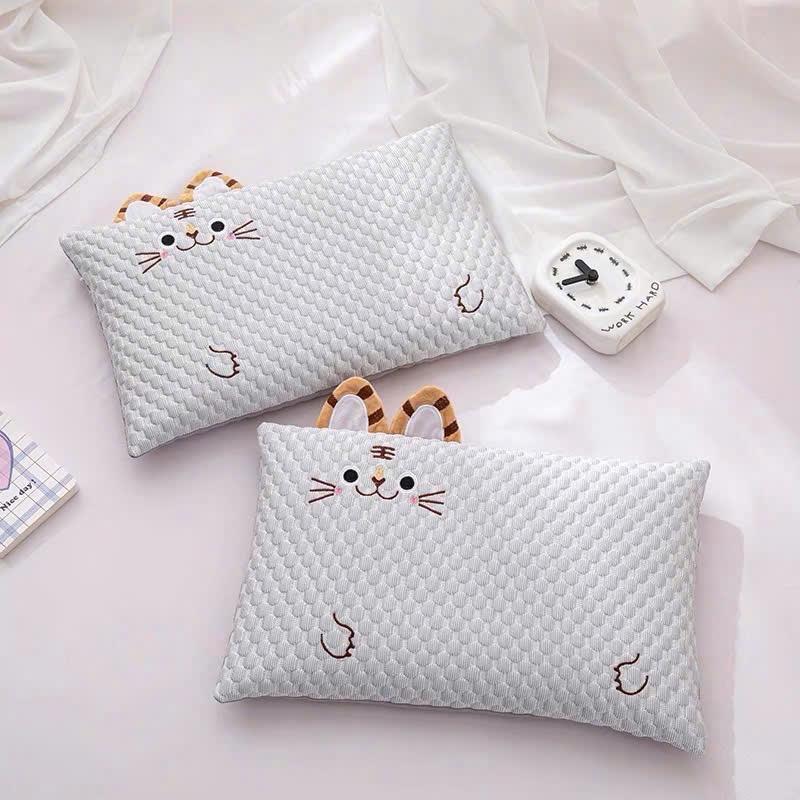 Gối Đầu Cho Bé Gối Băng Lạnh Hình MÈO Thoáng Mát Không bị dính mồ hôi dùng vải lụa mềm