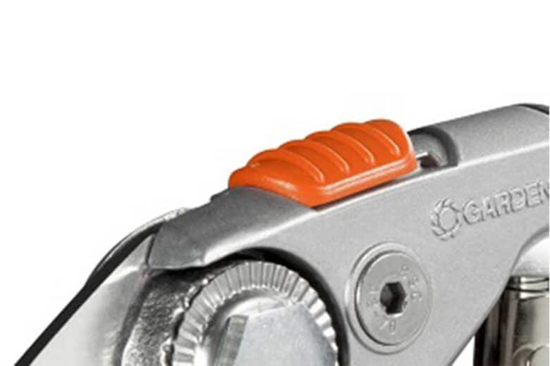 Kéo cắt cành cao cấp Gardena 08702-20