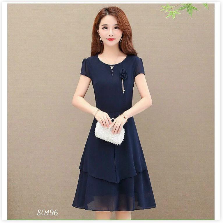 ĐẦM VOAN Ý ĐƯỢC THIẾT KẾ HỌA TIẾT TRƠN NHƯNG RẤT SANG TRỌNG,ĐẶC BIỆT LÀ CHẤT LIỆU VÃI VOAN THOÁNG MÁT THỜI TRANG KME.ST