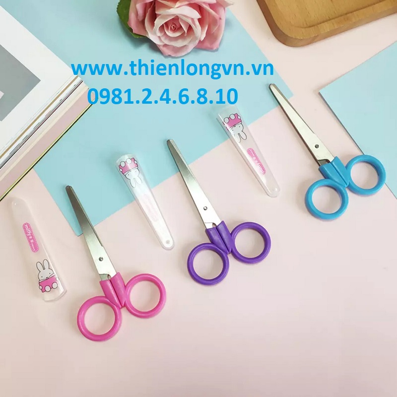 Kéo học sinh có nắp đậy 12cm M&G - FSS91303