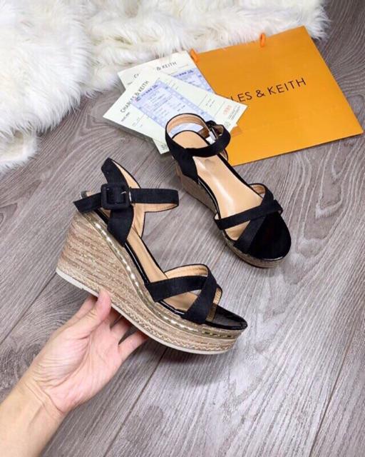 Sandal cao gót đế xuồng